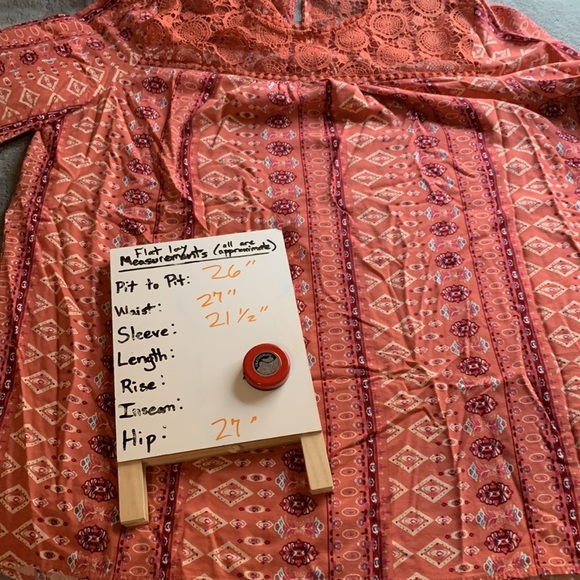 Weekend by Suzanne Betro Crocheted Lace Top Blouse - Picture 10 of 10